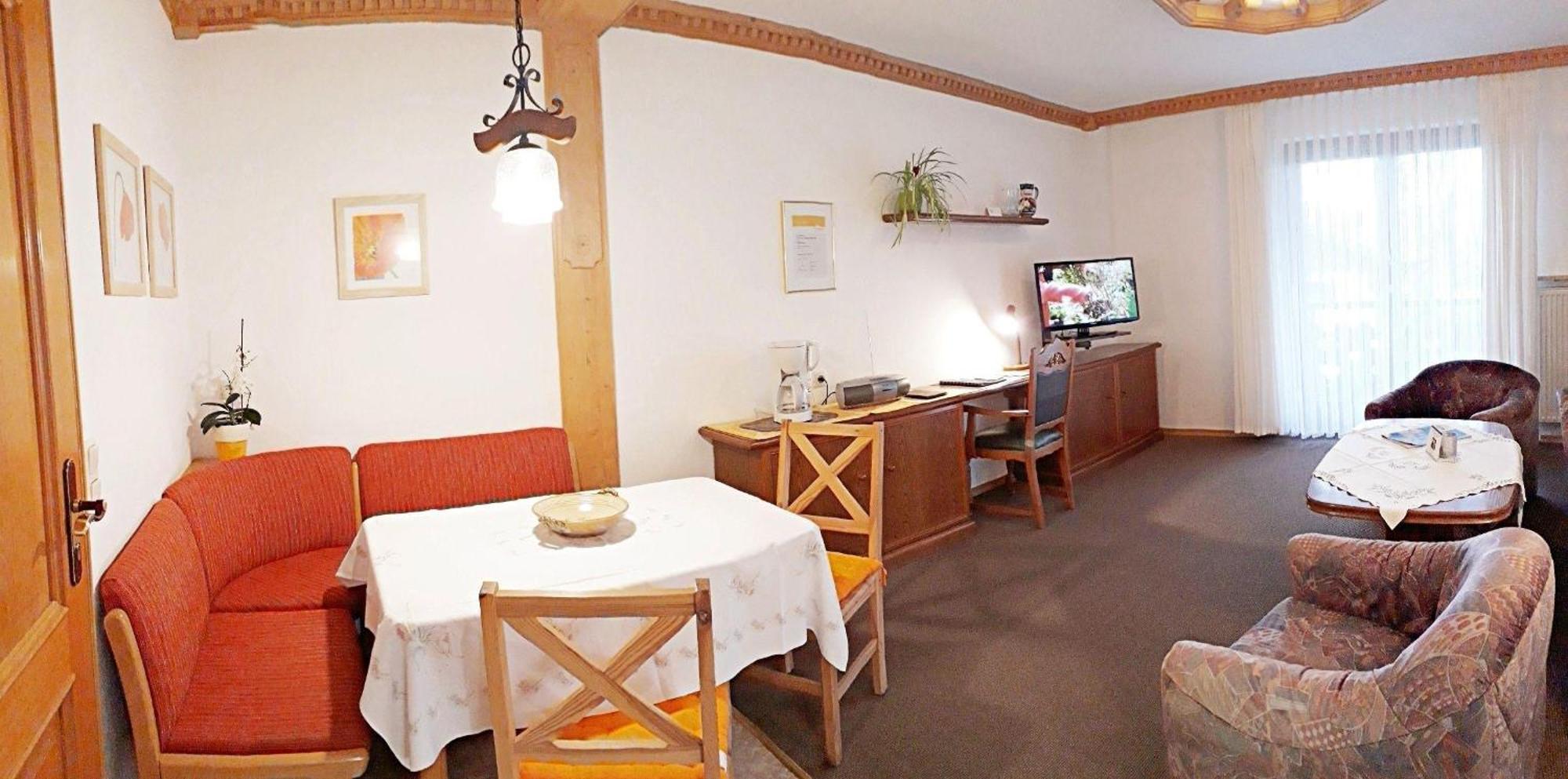 Ferienwohnung-Susanne-Im-Gaestehaus-Bergfrieden Bayersoien Exterior foto