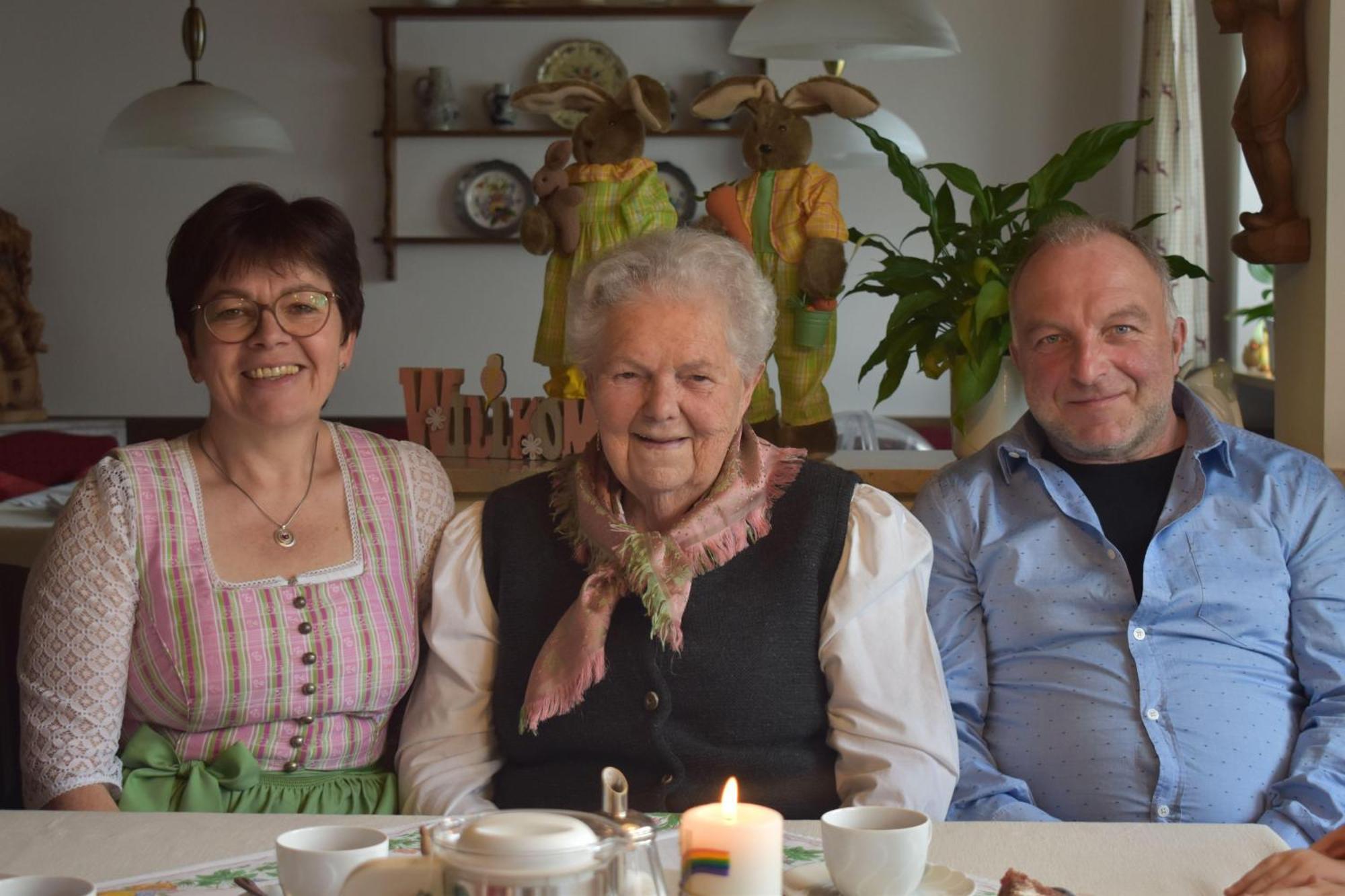 Ferienwohnung-Susanne-Im-Gaestehaus-Bergfrieden Bayersoien Exterior foto