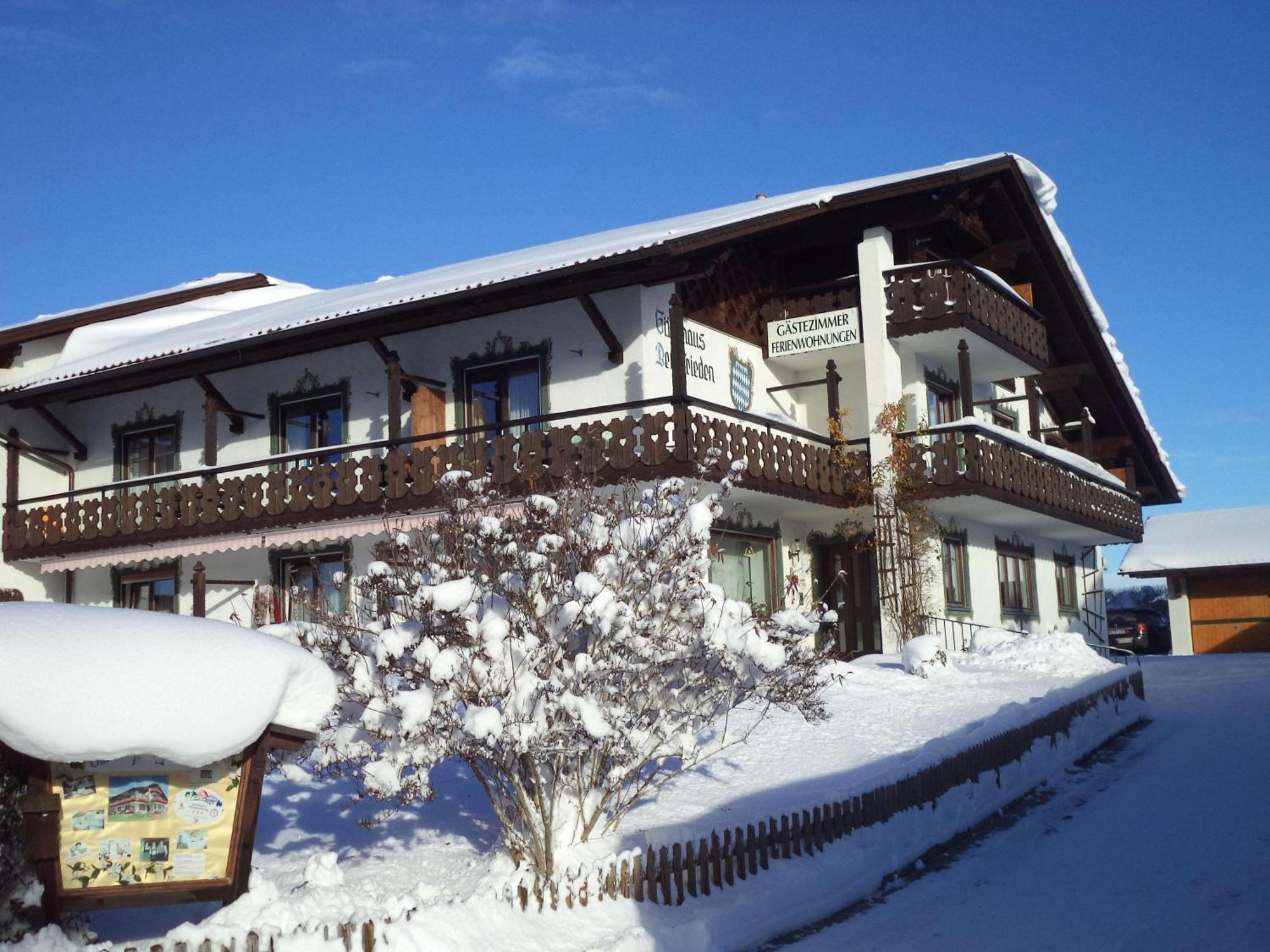Ferienwohnung-Susanne-Im-Gaestehaus-Bergfrieden Bayersoien Exterior foto