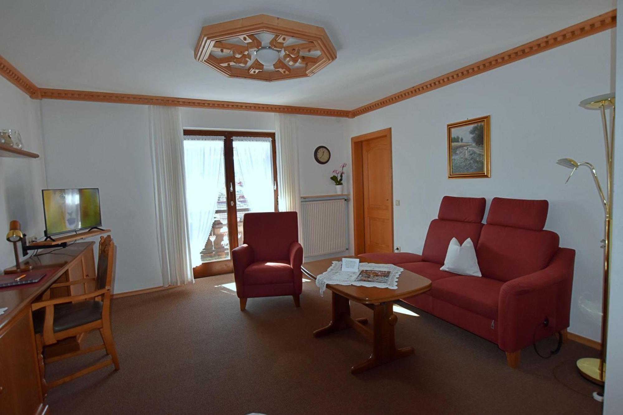 Ferienwohnung-Susanne-Im-Gaestehaus-Bergfrieden Bayersoien Exterior foto